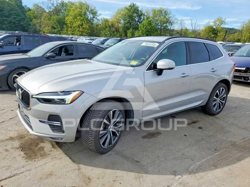 2022 Volvo XC60 photo