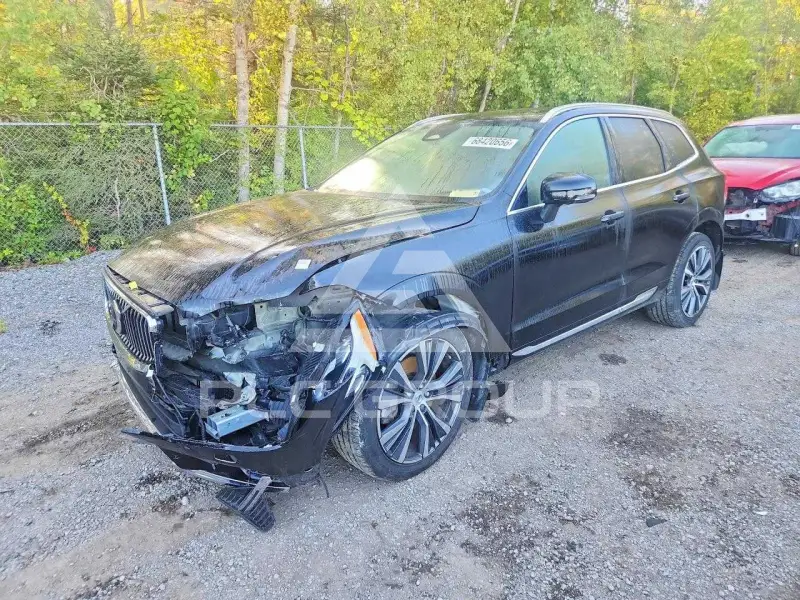 2022 Volvo XC60 photo