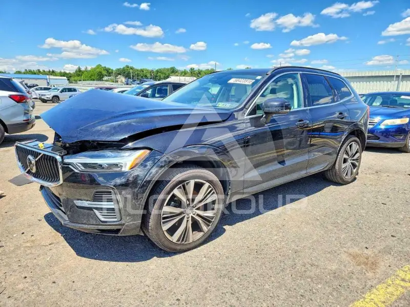 2022 Volvo XC60 фото