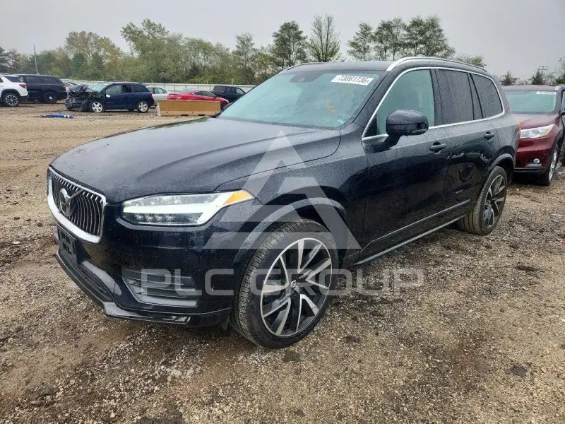 2022 Volvo XC90 photo
