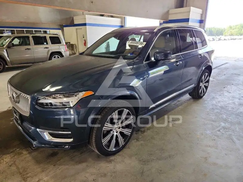 2022 Volvo XC90 фото
