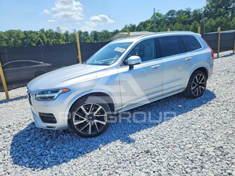 2022 Volvo XC90 фото