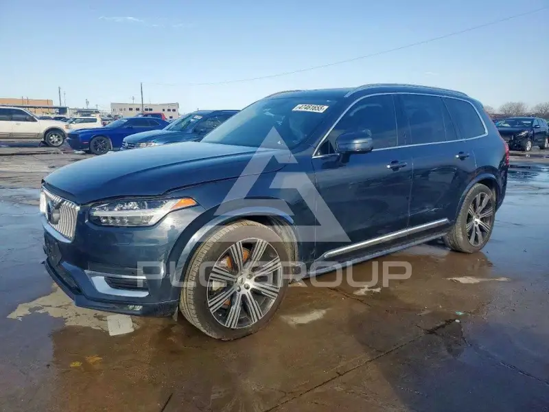 2022 Volvo XC90 фото
