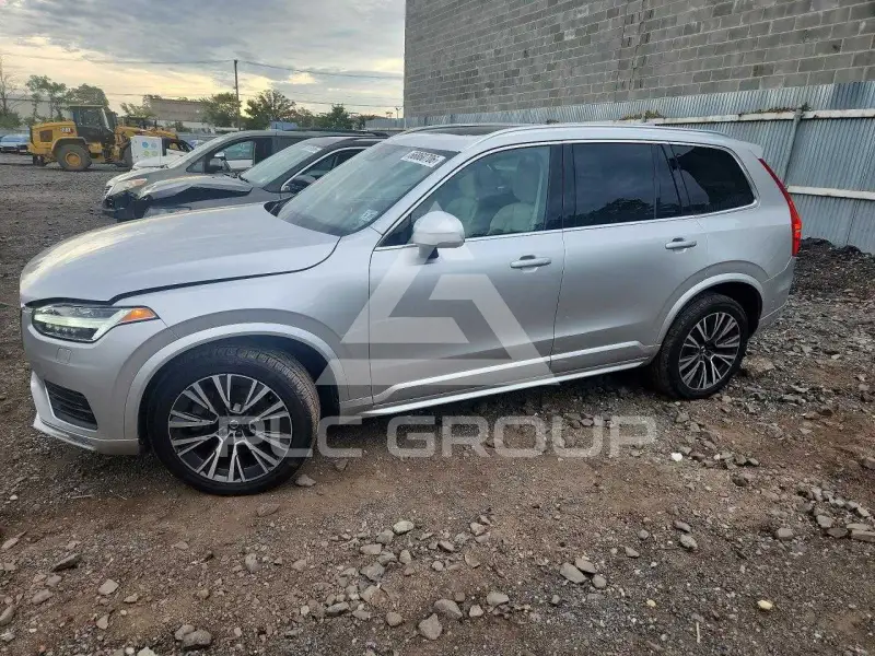 2022 Volvo XC90 фото