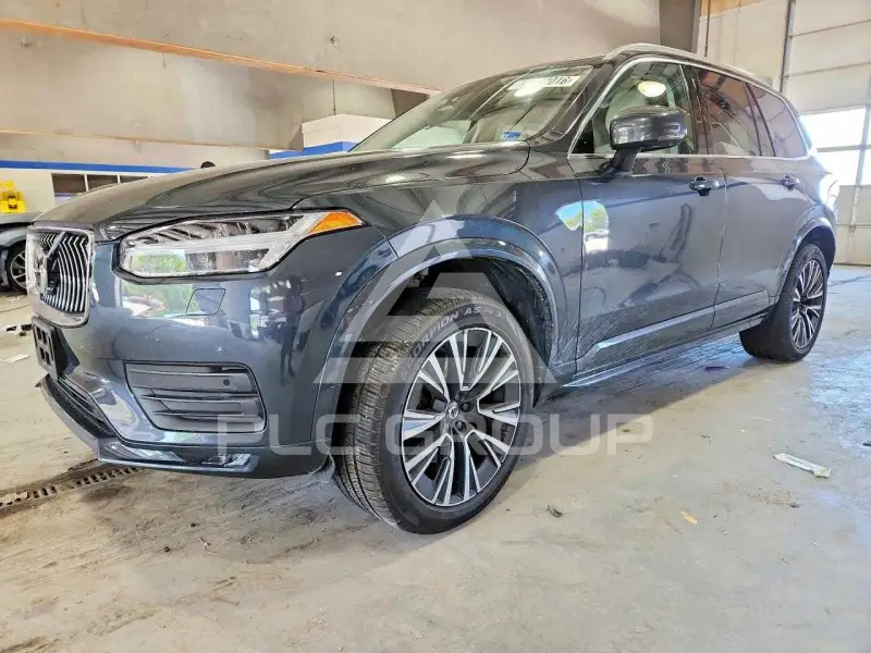 2022 Volvo XC90 photo