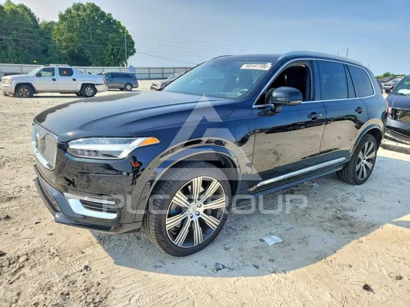 2022 Volvo XC90 фото