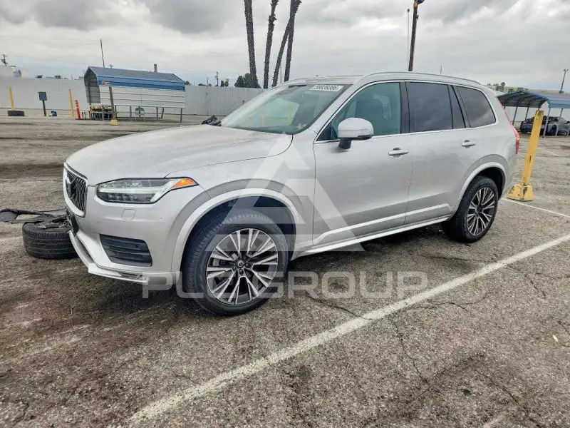 2022 Volvo XC90 photo