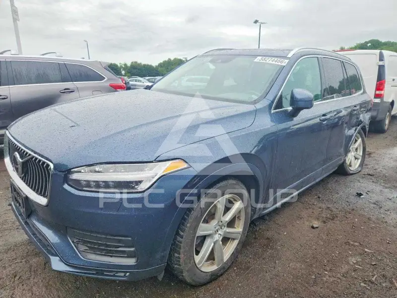 2022 Volvo XC90 photo