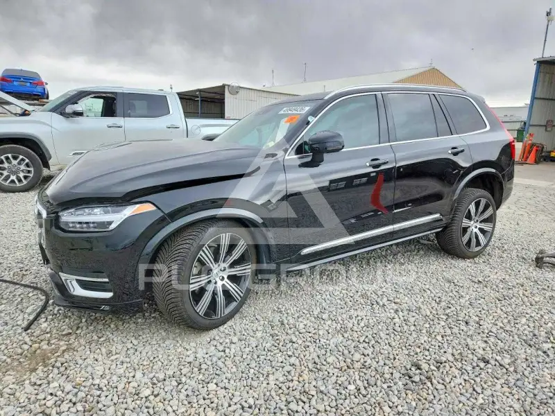 2022 Volvo XC90 фото