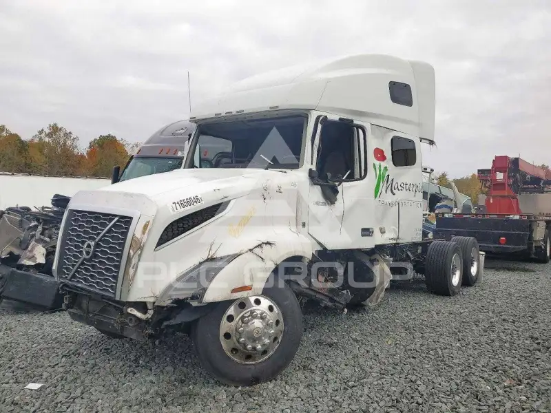 2022 Volvo VNL фото
