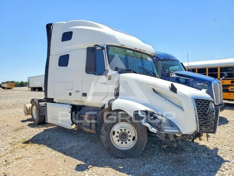 2022 Volvo VNL фото