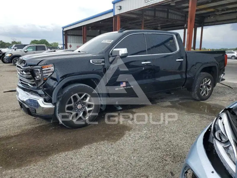 2022 GMC Sierra photo