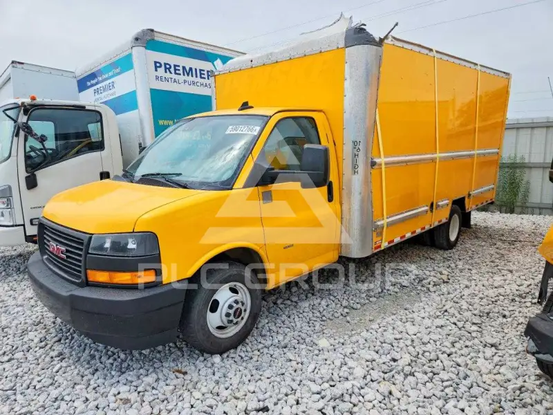 2022 GMC Savana фото