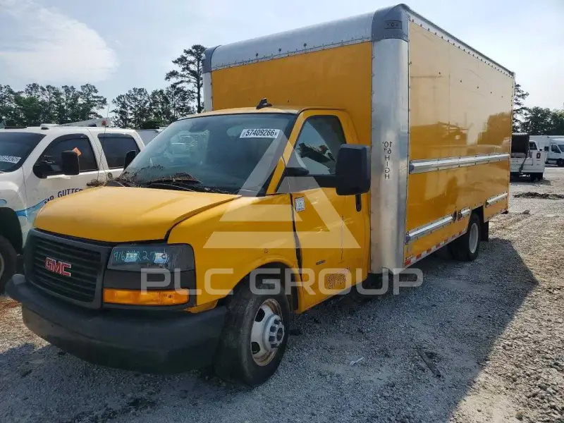 2022 GMC Savana photo