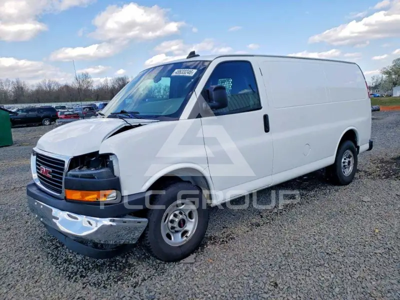 2022 GMC Savana фото