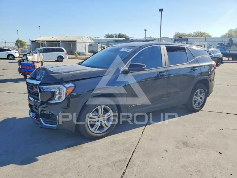 2022 GMC TERRAIN photo