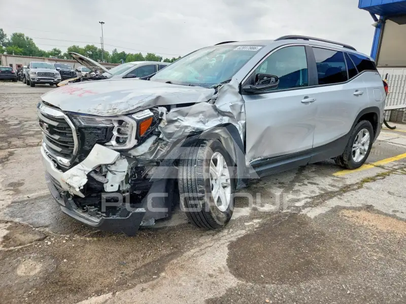 2022 GMC TERRAIN photo
