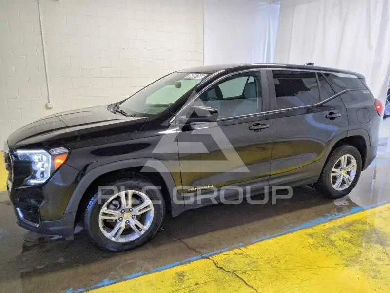 2022 GMC TERRAIN photo