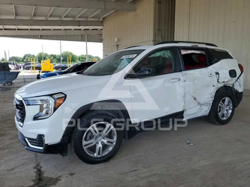 2022 GMC TERRAIN photo