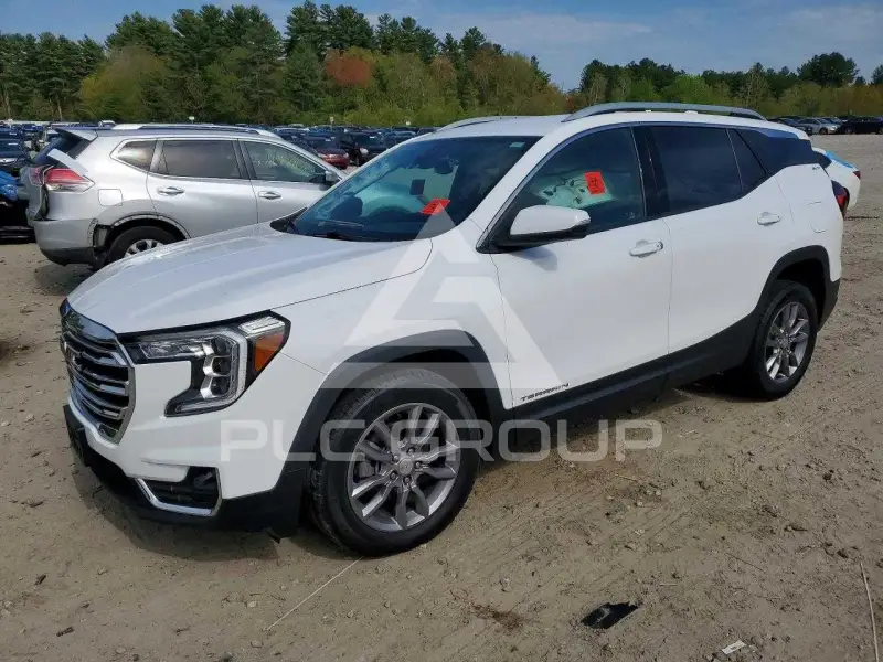 2022 GMC TERRAIN photo