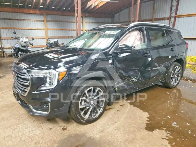 2022 GMC TERRAIN photo