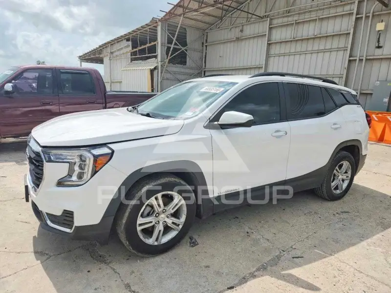 2022 GMC TERRAIN photo