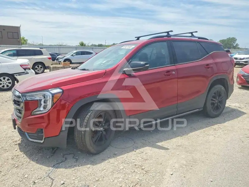 2022 GMC TERRAIN photo