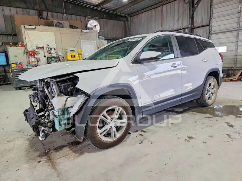 2022 GMC TERRAIN photo
