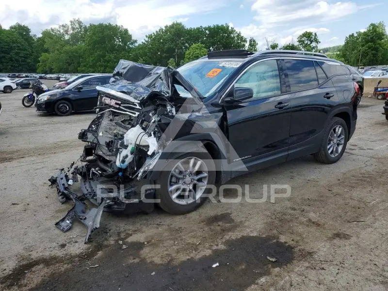2022 GMC TERRAIN photo