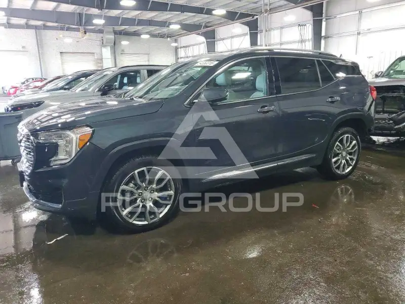 2022 GMC TERRAIN photo