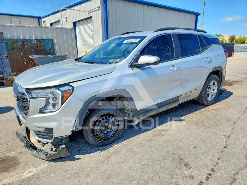 2022 GMC TERRAIN photo