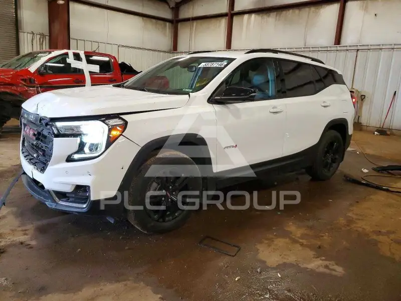 2022 GMC TERRAIN photo