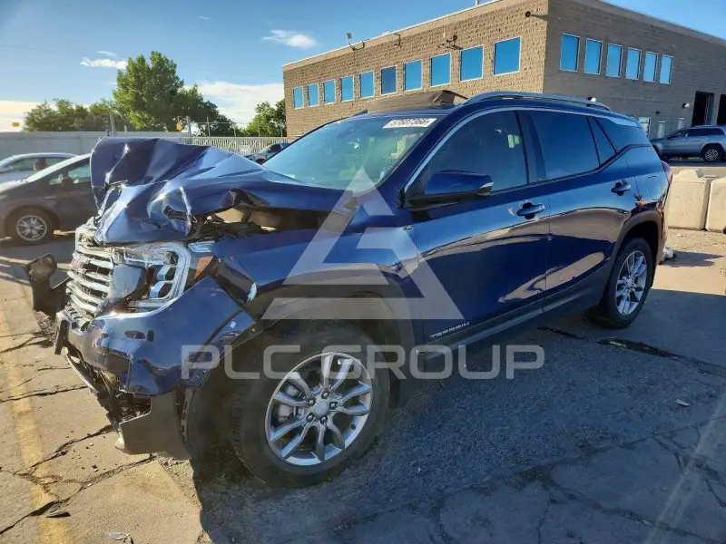 2022 GMC TERRAIN photo