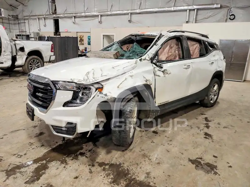 2022 GMC TERRAIN photo