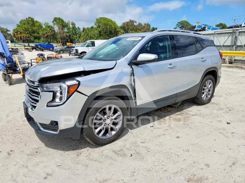 2022 GMC TERRAIN photo