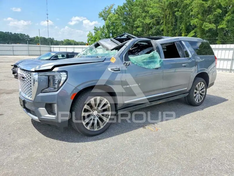 2022 GMC YUKON photo