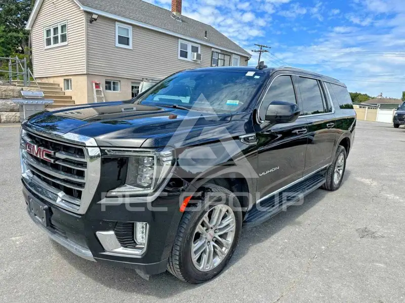 2022 GMC YUKON фото