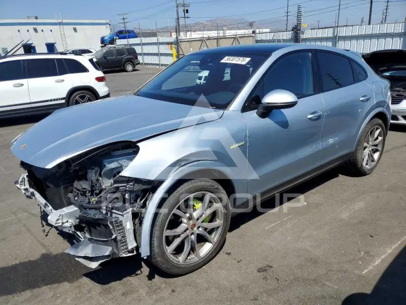 2022 Porsche Cayenne photo