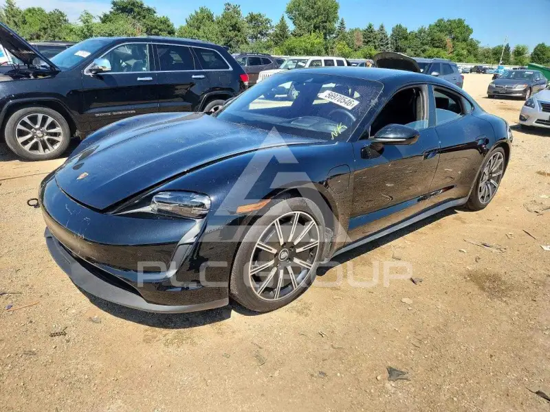 2022 Porsche Taycan фото