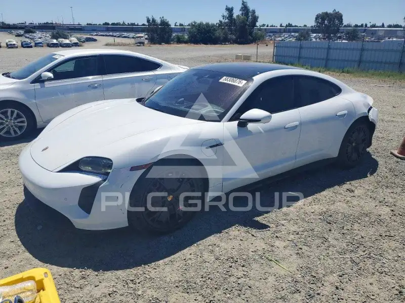 2022 Porsche Taycan photo
