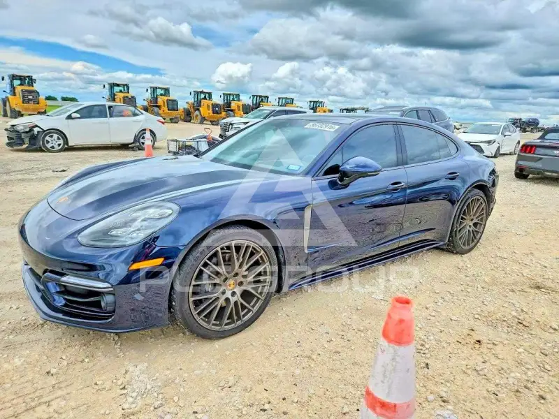 2022 Porsche Panamera фото
