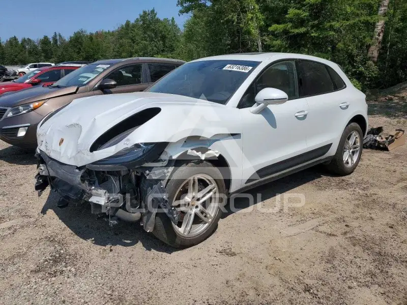 2022 Porsche MACAN photo