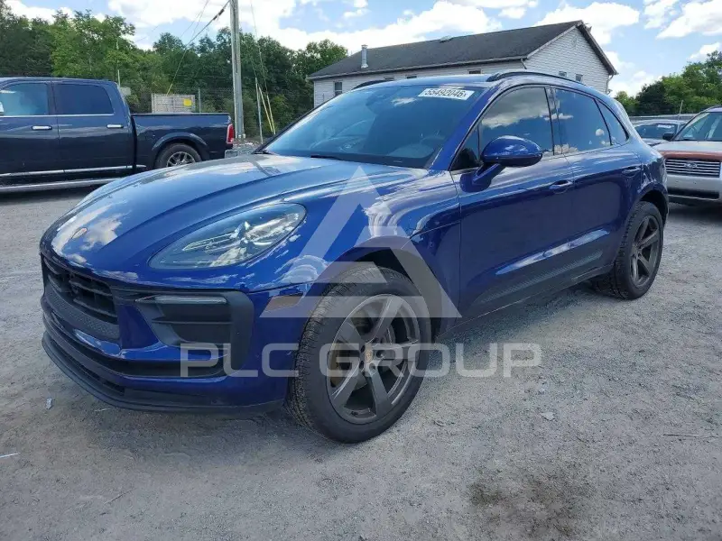 2022 Porsche MACAN photo
