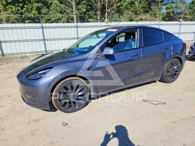 2022 Tesla Model Y фото