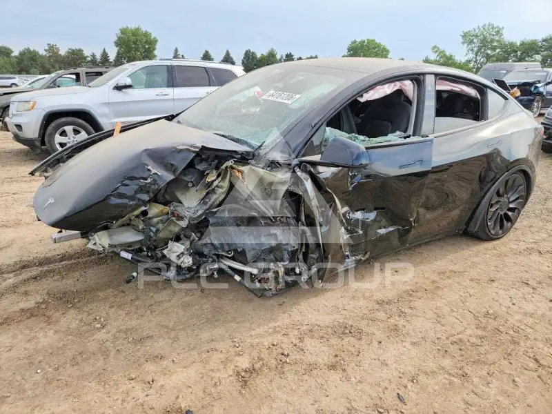 2022 Tesla Model Y фото