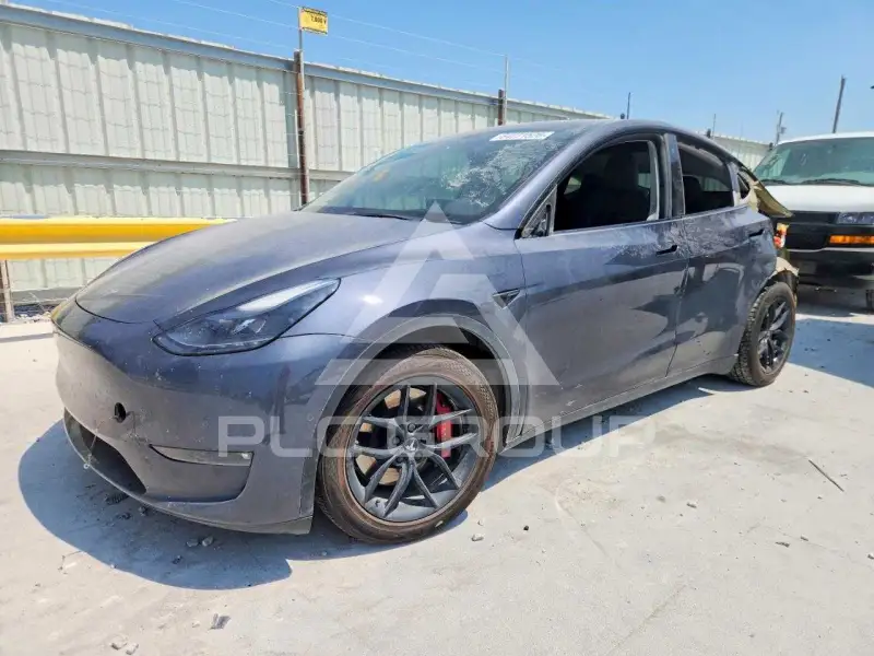 2022 Tesla Model Y фото