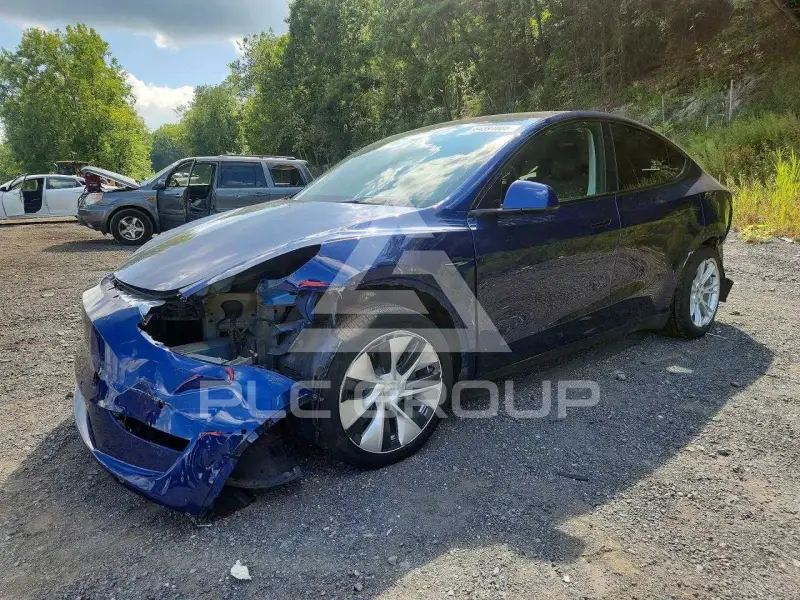 2022 Tesla Model Y фото