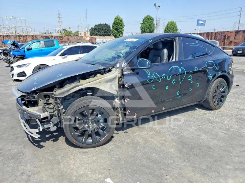 2022 Tesla Model Y фото