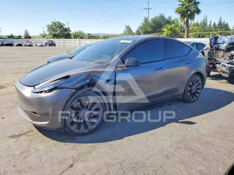 2022 Tesla Model Y фото
