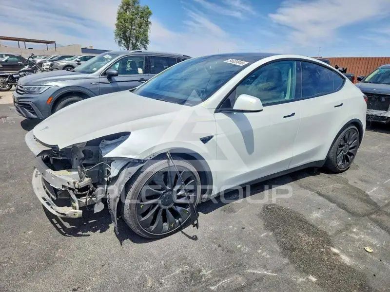 2022 Tesla Model Y фото